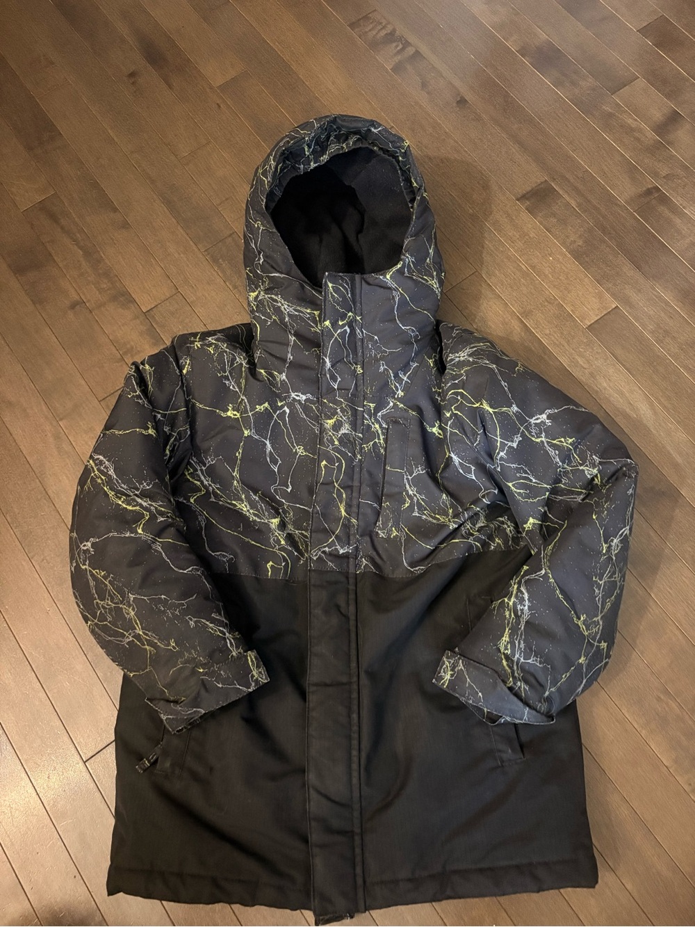 BOYS 7/8 Black Hooded Winter Coat with Grey & Lime Marble Print